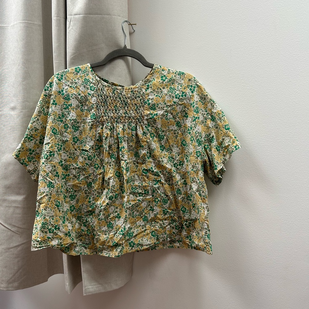 Everlane Floral Smocked Short-Sleeve Blouse - Picture 2 of 4